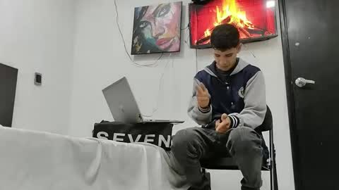 Snapshot of jhongrey2 chatting on 22, 2, 2025 jhon online show from 22, 2, 2025