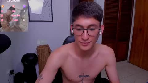 Snapshot of jhonleving chatting on 19, 2, 2025 Jack online show from 19, 2, 2025