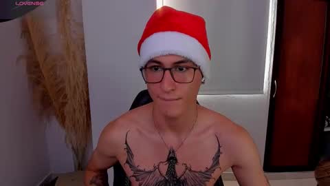 Snapshot of jhonleving chatting on 3, 12, 2025 Jack online show from 3, 12, 2025