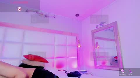 JHONNATHAN online show from 8, 4, 2026