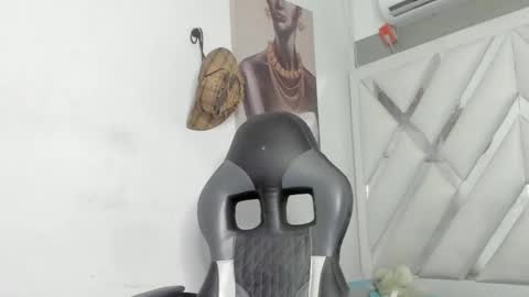 Snapshot of jhonny_flames7 chatting on 14, 12, 2024 jhonny online show from 14, 12, 2024