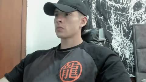 Jhonaiker online show from 7, 8, 2026