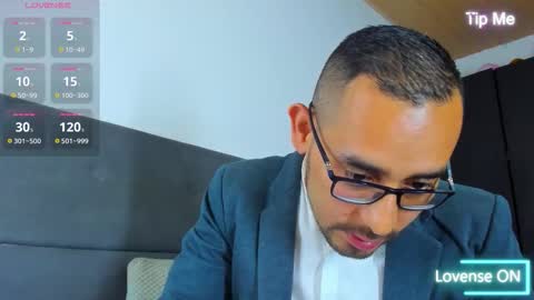 Jhony Alzate online show from 3, 10, 2025