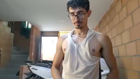 Jhosuamoore  online show from 9, 4, 2026