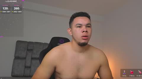 Jhonatan80  online show from 18, 11, 2025