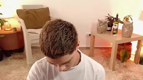 Jhuan Nhez online show from 2, 11, 2025