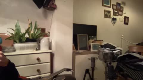 Jigz1986 online show from 29, 12, 2024