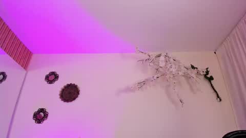 Jimena Adams online show from 9, 3, 2026