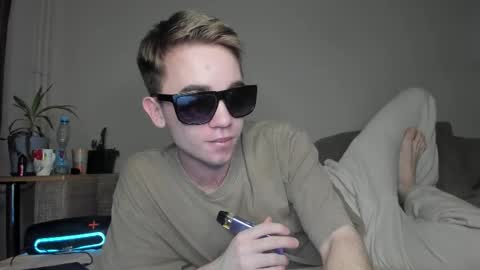 Snapshot of jimyti_bad_boy chatting on 4, 2, 2026 jimyti_bad_boy online show from 4, 2, 2026