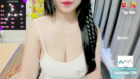 Snapshot of jin_yourlover chatting on 6, 6, 2026 Jin online show from 6, 6, 2026