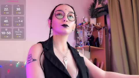 Jinhee Noir online show from 13, 12, 2025