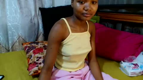 Snapshot of jjsecrets_ chatting on 24, 7, 2026 JJ online show from 24, 7, 2026