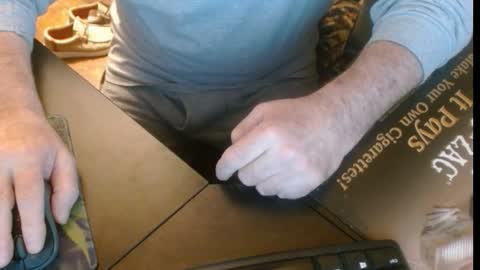 Snapshot of jksurf chatting on 4, 12, 2025 me online show from 4, 12, 2025