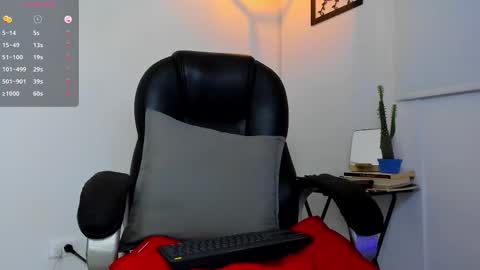 Snapshot of jmortton chatting on 19, 12, 2025 IGJmortton online show from 19, 12, 2025