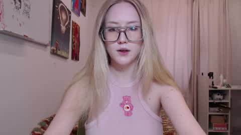 Snapshot of joan_kiss chatting on 5, 6, 2026 joan_kiss online show from 5, 6, 2026