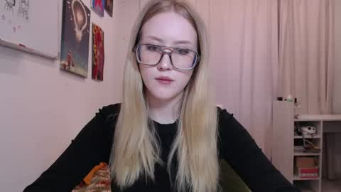 Snapshot of joan_kiss chatting on 17, 6, 2026 joan_kiss online show from 17, 6, 2026