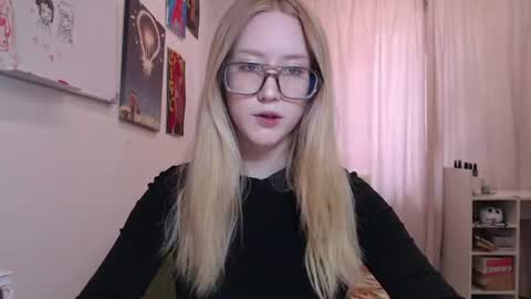 Snapshot of joan_kiss chatting on 3, 7, 2026 joan_kiss online show from 3, 7, 2026