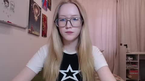 Snapshot of joan_kiss chatting on 16, 7, 2026 joan_kiss online show from 16, 7, 2026