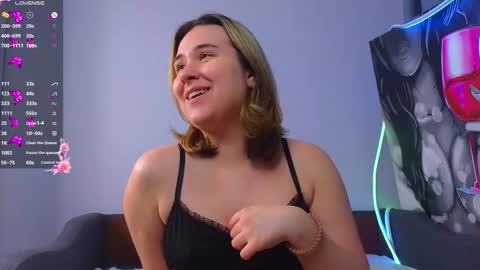 Snapshot of joann_dean chatting on 2, 10, 2025 Jolie and Elizabet online show from 2, 10, 2025