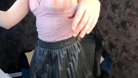 joann_shermann online show from 1, 11, 2025