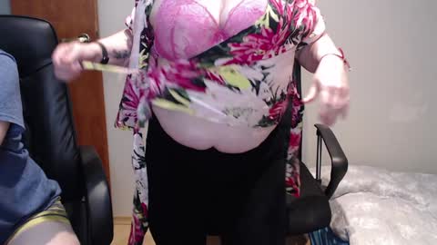 Joanna and Greg online show from 11, 1, 2025