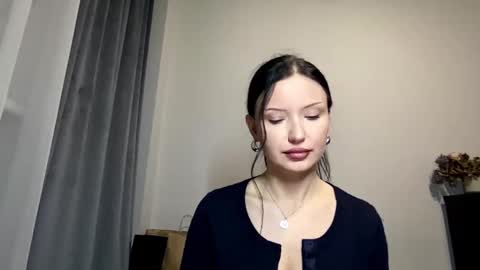 Joan online show from 12, 4, 2026