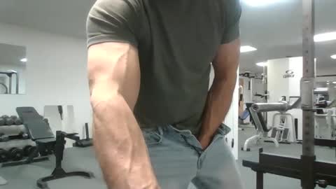 joe_smith5679 online show from 28, 11, 2025