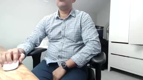 joeshades21 online show from 20, 2, 2025