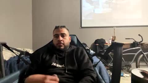 Snapshot of joevonknee chatting on 19, 1, 2025 joevonknee online show from 19, 1, 2025