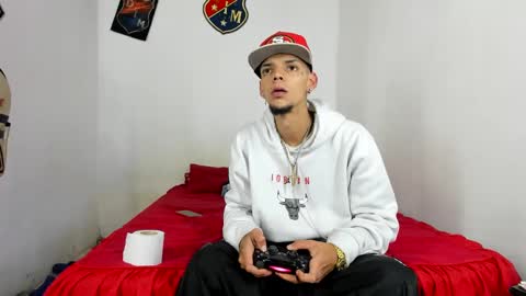 johan_and_antonella online show from 16, 2, 2025