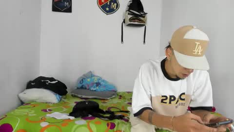 Snapshot of johan_and_antonella chatting on 18, 1, 2026 johan_and_antonella online show from 18, 1, 2026