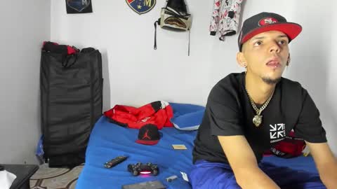 Snapshot of johan_and_antonella chatting on 9, 2, 2026 johan_and_antonella online show from 9, 2, 2026