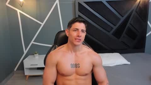 Snapshot of johan_williams_07 chatting on 27, 12, 2024 Johan Williams online show from 27, 12, 2024