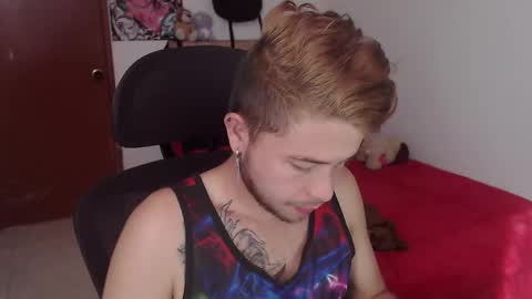 JOHAN independient model online show from 1, 11, 2025