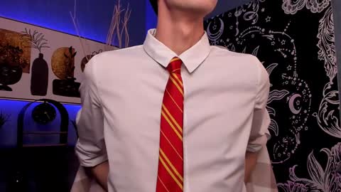 Snapshot of john_weasley chatting on 4, 1, 2025 John online show from 4, 1, 2025