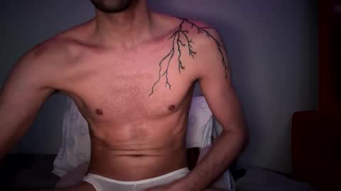 Snapshot of johnerik_95 chatting on 18, 12, 2024 John online show from 18, 12, 2024