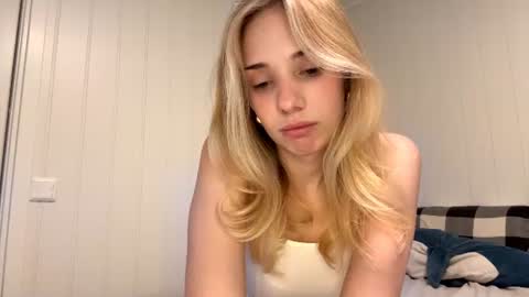 Snapshot of johnlandolf chatting on 17, 6, 2026 Oly online show from 17, 6, 2026