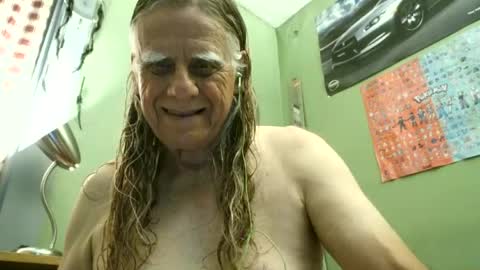 Snapshot of johnnieq1971 chatting on 27, 7, 2026 johnnieq1971 online show from 27, 7, 2026