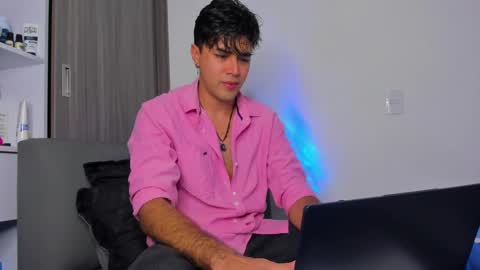 johnny_bravo777 online show from 6, 2, 2025