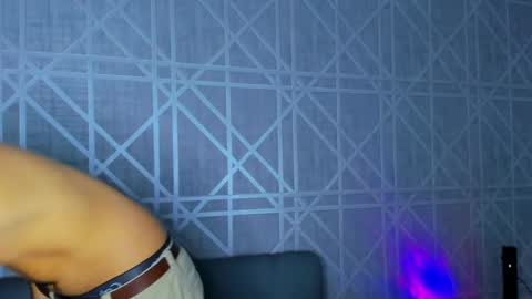 johnny_bravo777 online show from 16, 2, 2025