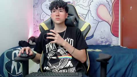 johnny_cagee online show from 18, 12, 2024