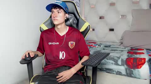 johnny_cagee online show from 10, 9, 2025