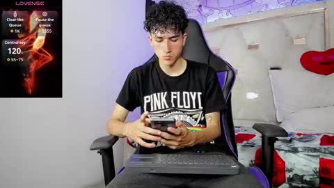 johnny_cagee online show from 25, 3, 2026