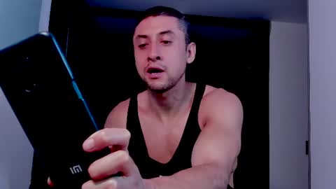 Snapshot of johnny_seens1 chatting on 12, 6, 2026 Johnny online show from 12, 6, 2026