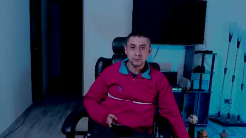 Snapshot of johnny_seens1 chatting on 22, 7, 2026 Johnny online show from 22, 7, 2026
