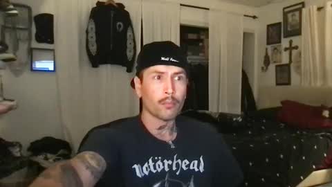 Snapshot of johnnydeep66 chatting on 3, 12, 2025 JohnnyDeep66 online show from 3, 12, 2025