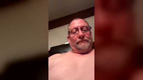 Snapshot of johnpetzoldt chatting on 15, 4, 2026 johnpetzoldt online show from 15, 4, 2026