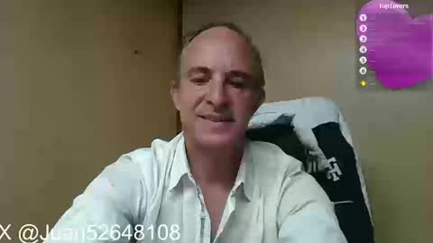 Snapshot of johnq_23 chatting on 23, 9, 2025 John online show from 23, 9, 2025