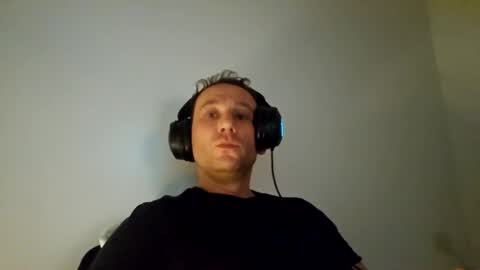 Snapshot of johnybravo922 chatting on 17, 10, 2025 johny D online show from 17, 10, 2025