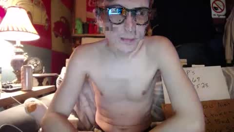 Snapshot of johstondude chatting on 15, 5, 2026 Johston online show from 15, 5, 2026